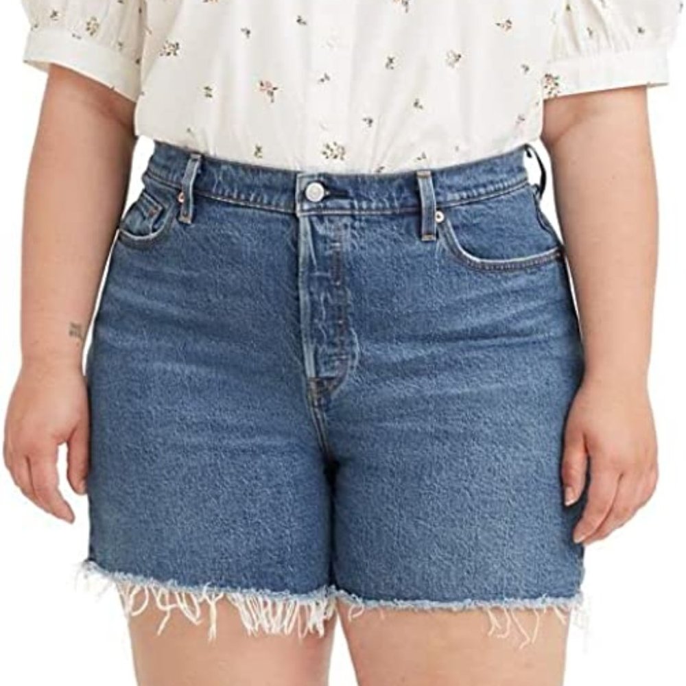 LEVI'S WOMEN'S 501 ORIGINAL SHORTS NEW WITH TAG SIZE 24W